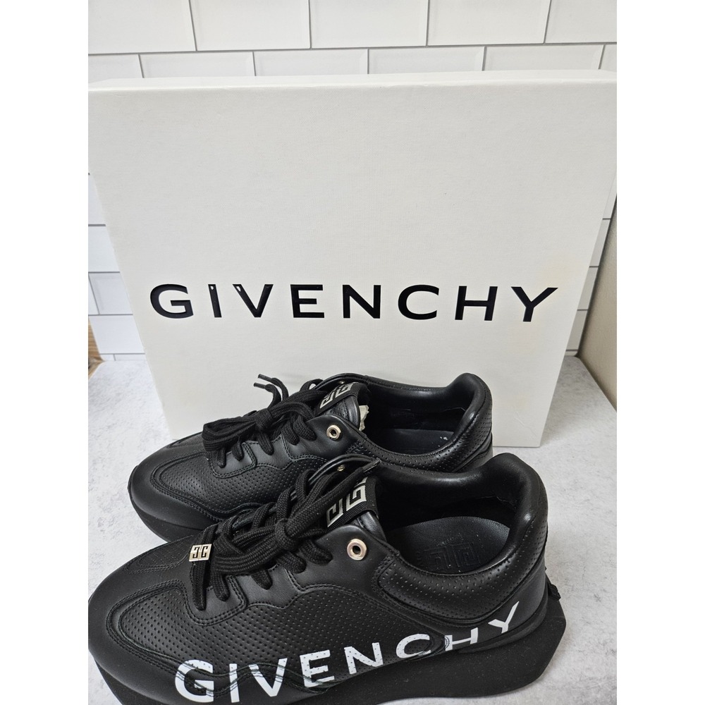 GIVENCHY Men's Giv Runner Sneakers Calf Leather Italy Size 42 US Size 9